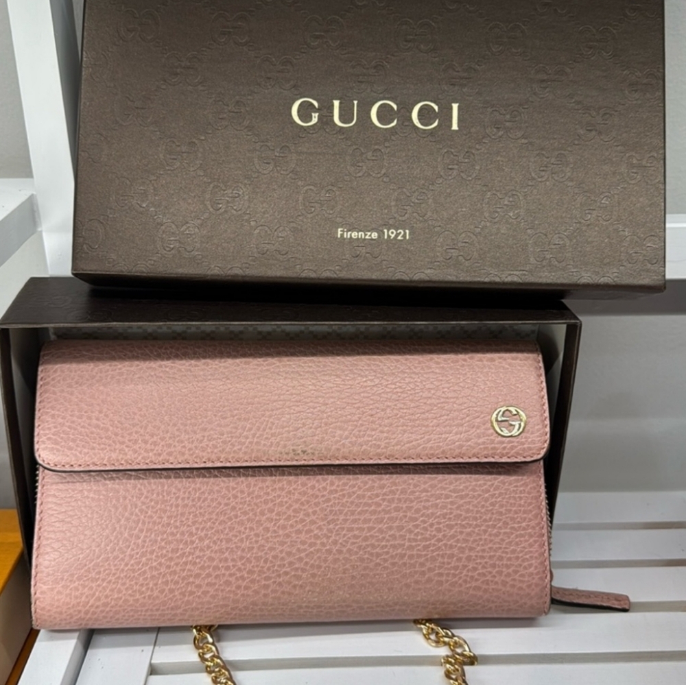 Gucci Double Wallet With Box/Preloved/No Visible Callouts